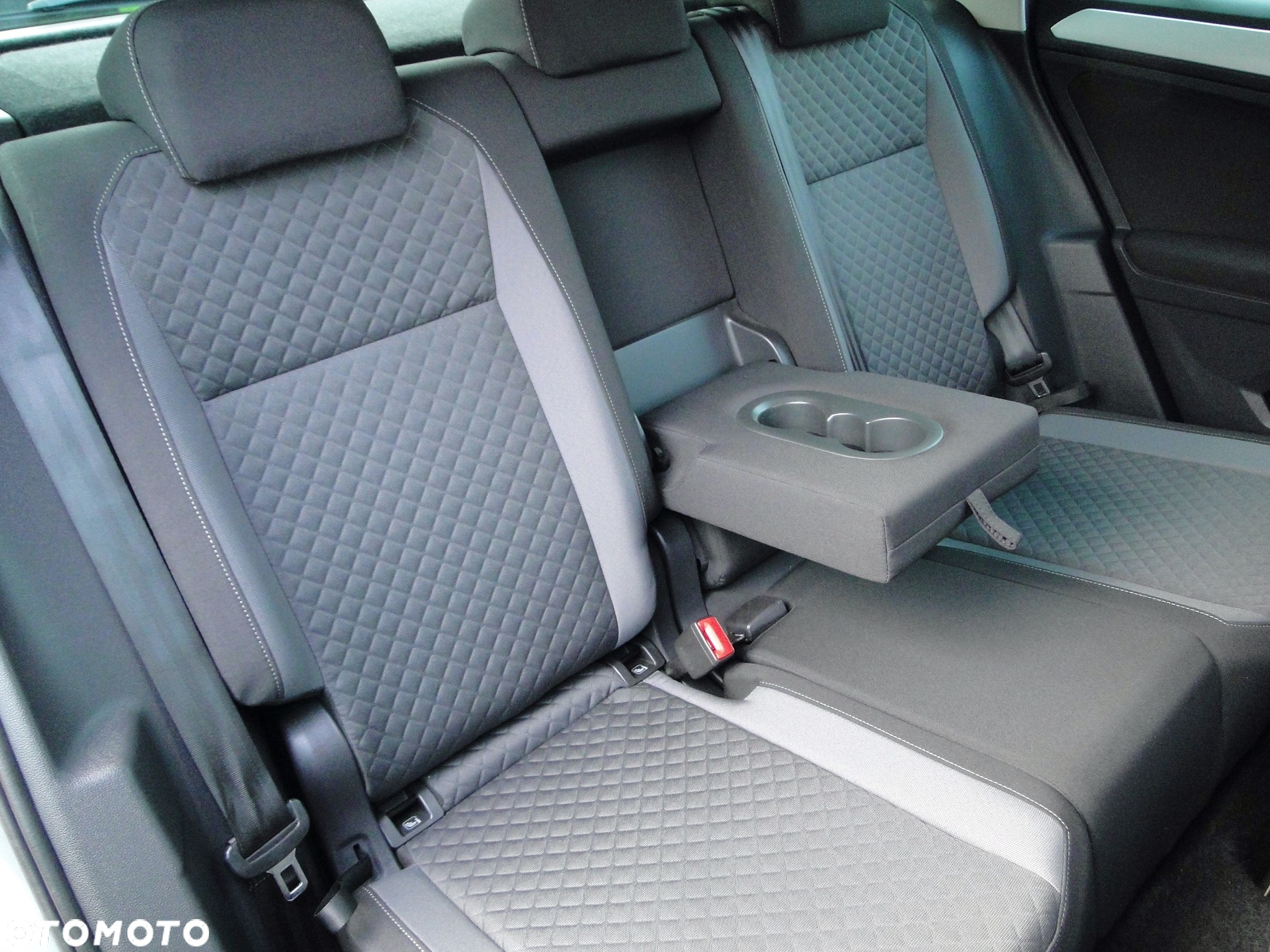 Volkswagen Tiguan 2.0 TDI BMT SCR Comfortline - 16