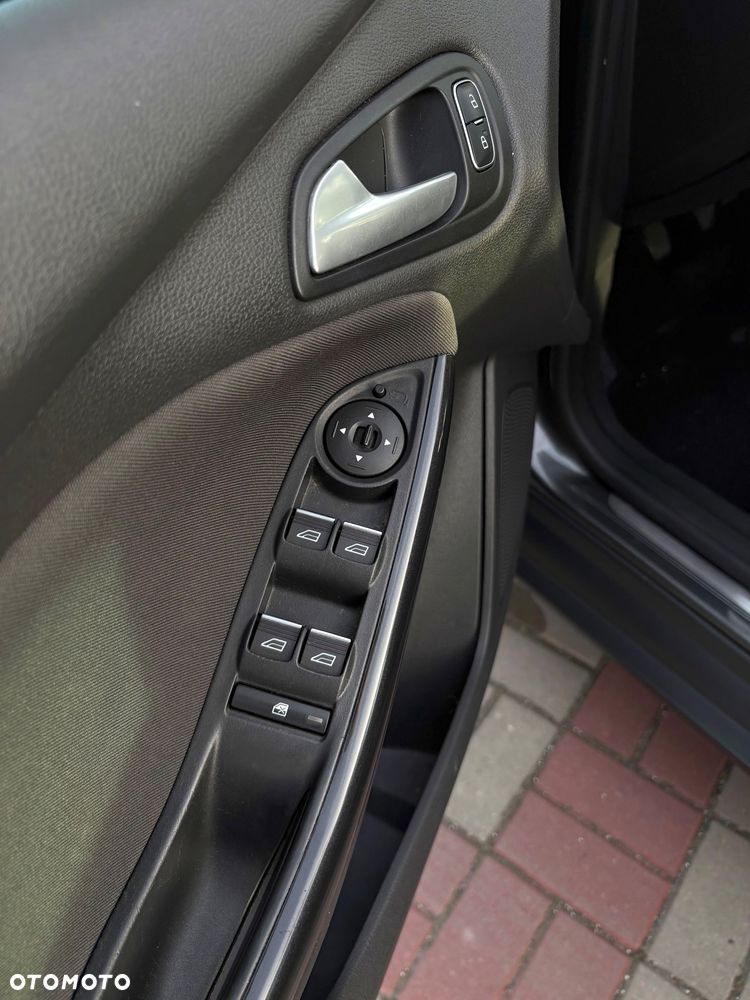 Ford Focus - 31