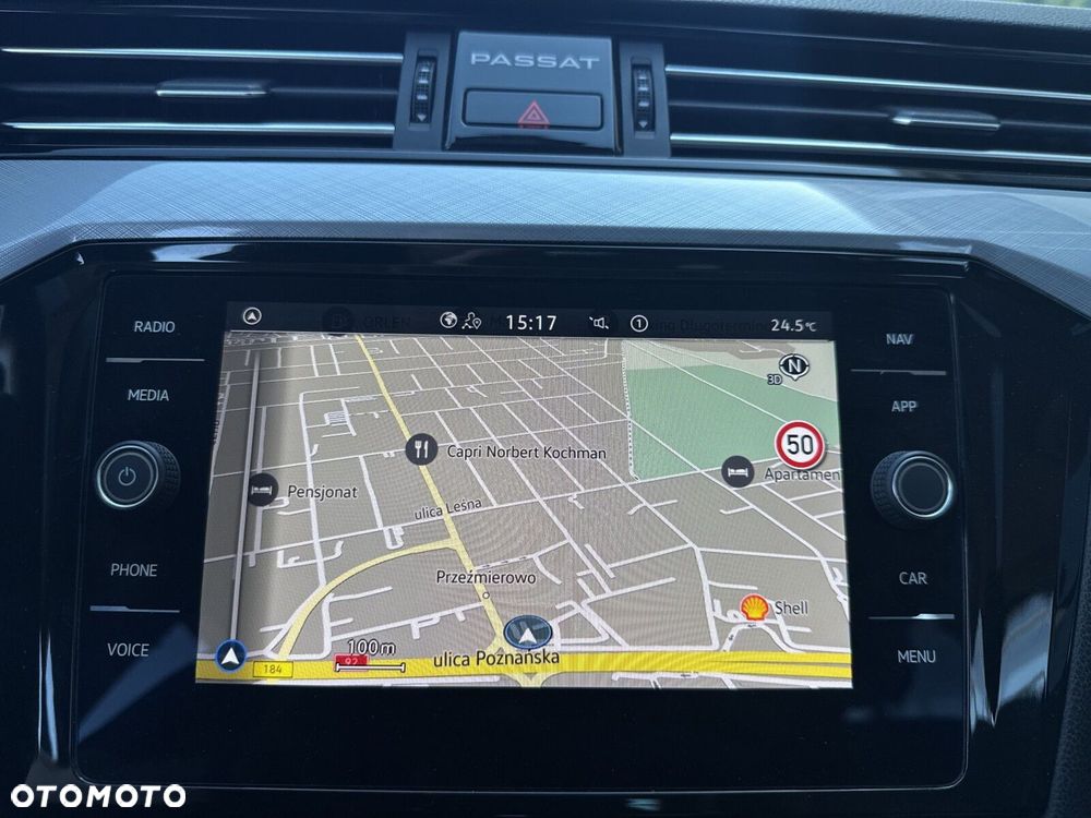 Volkswagen Passat Variant 2.0 TDI SCR Business DSG - 24