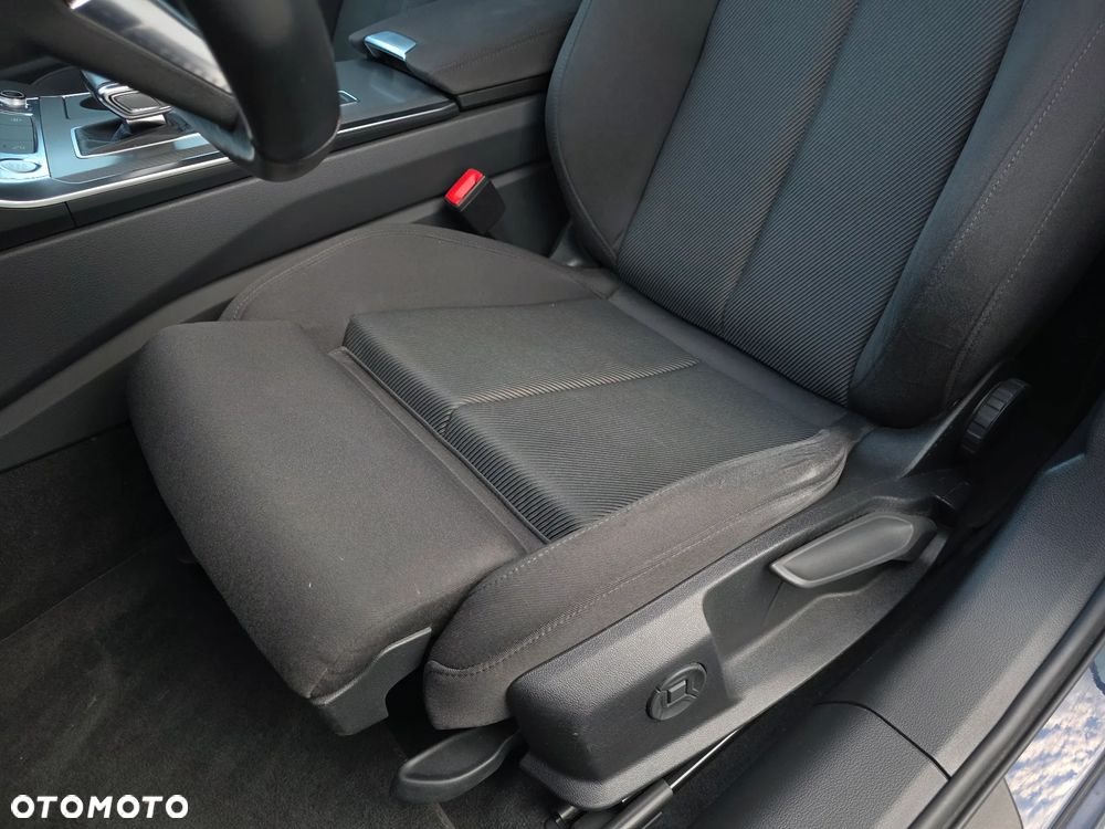 Audi A6 Avant 40 TDI quattro S tronic - 38