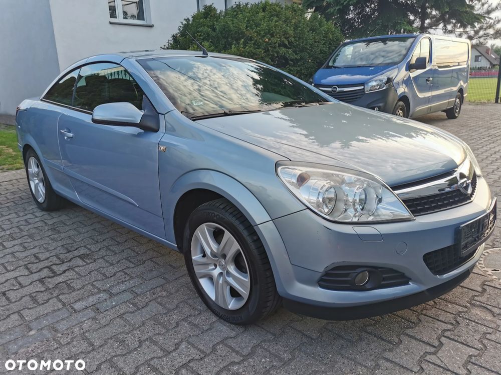 Opel Astra 1.8 Cosmo - 24