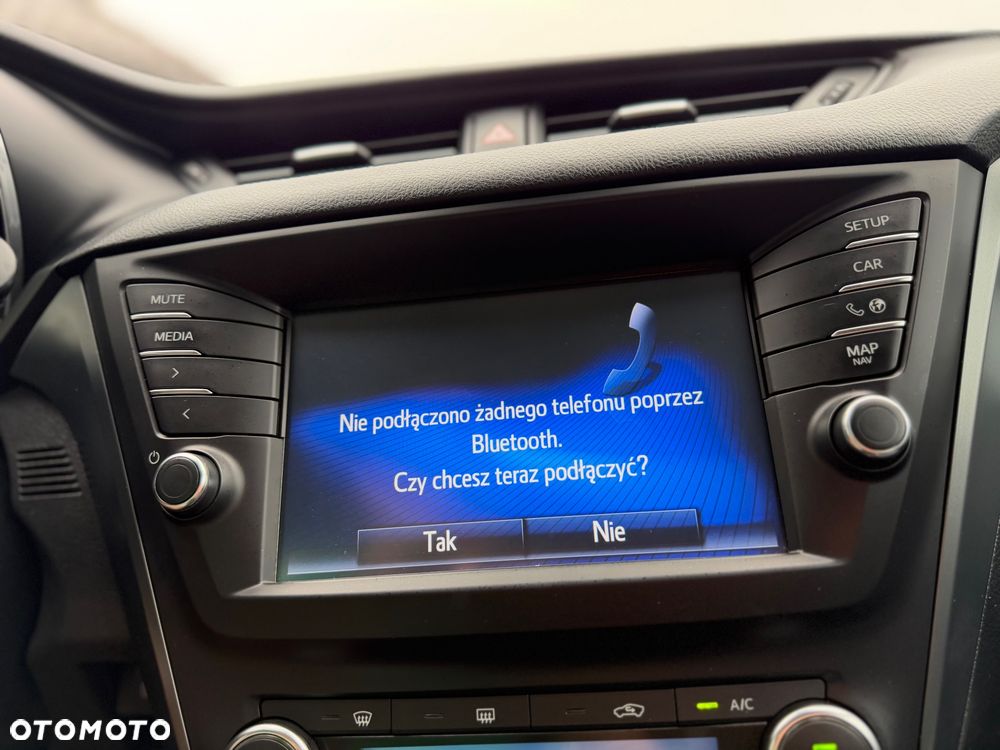 Toyota Avensis 2.0 D-4D Premium - 32