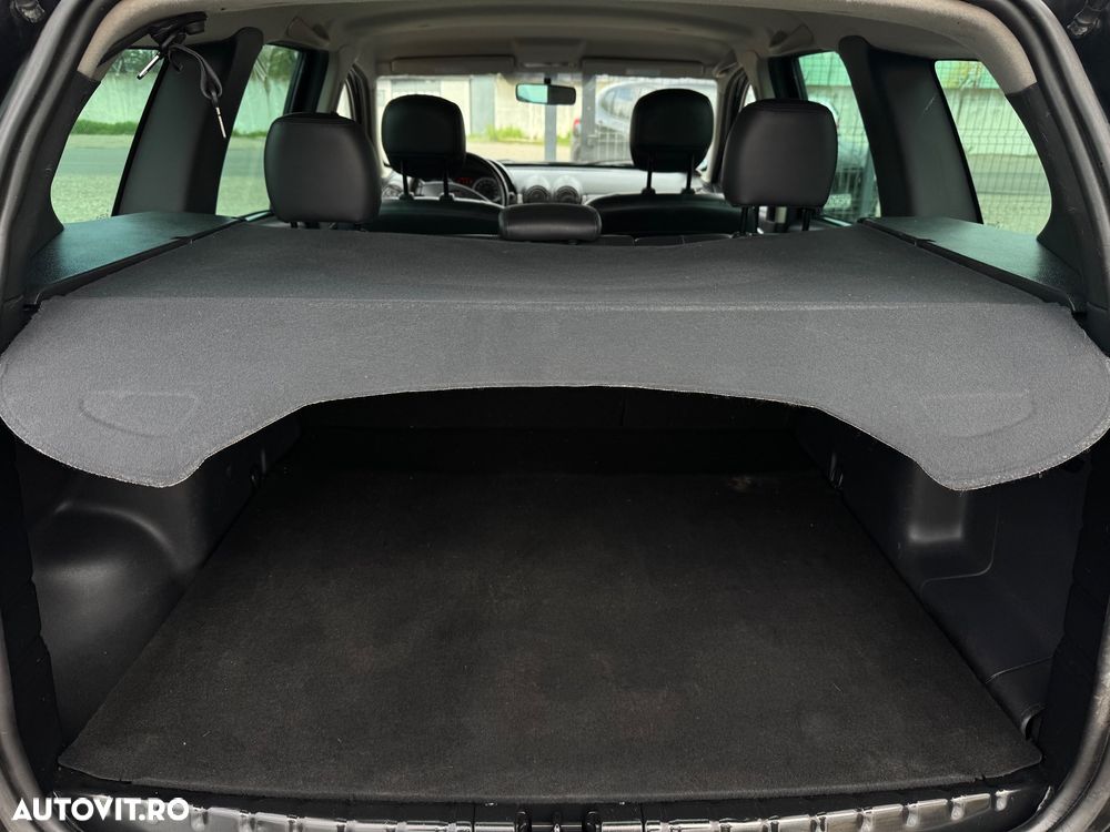 Dacia Duster 1.6 16V 4x4 - 19