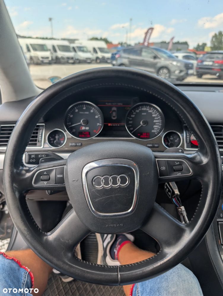 Audi S8 - 15
