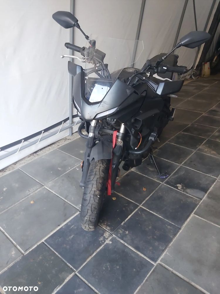 Yamaha MT - 17