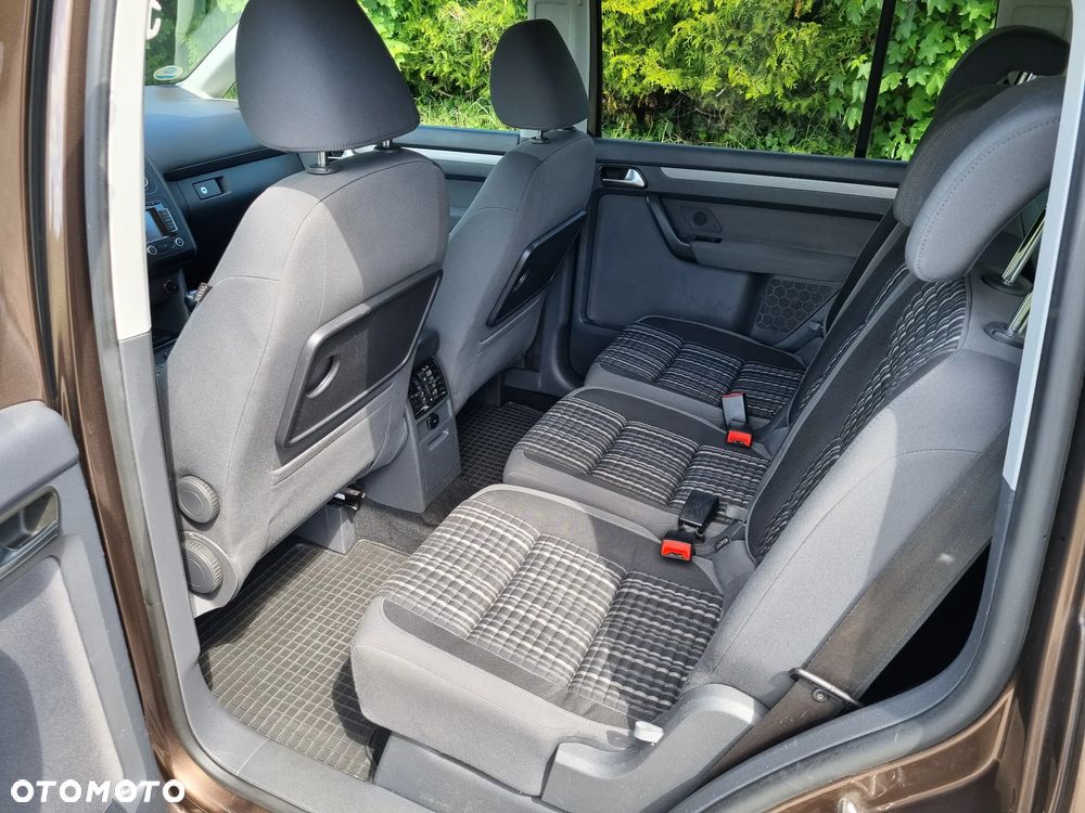 Volkswagen Touran 2.0 TDI DPF Cross - 17
