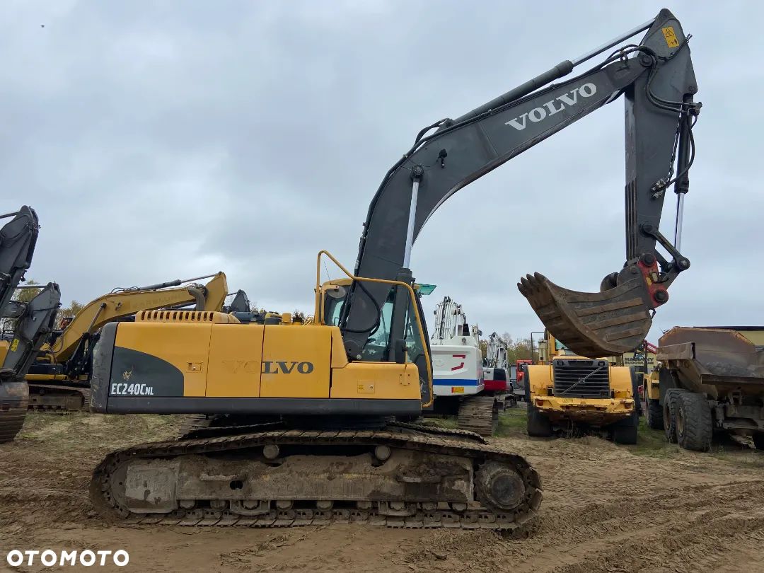 Volvo EC240 CNL - 1