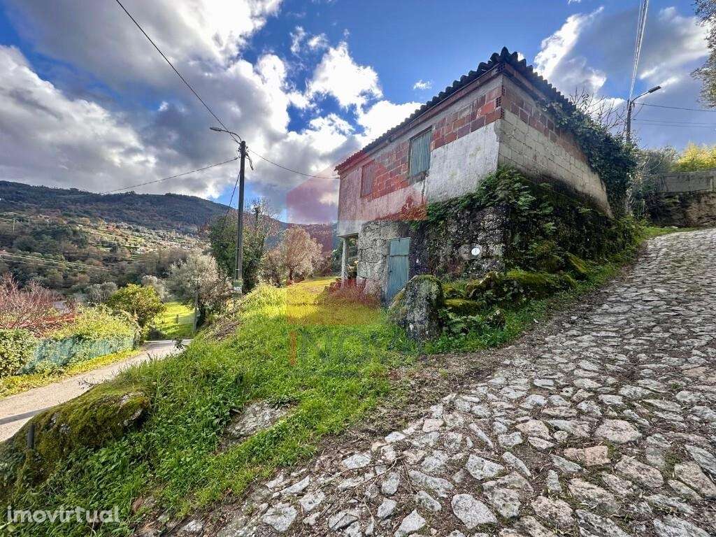 Moradia com projeto, Gondufe - Grande imagem: 2/23