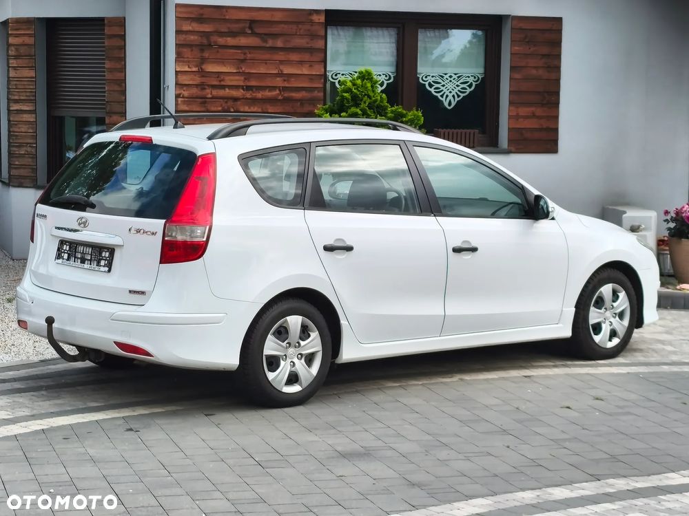 Hyundai i30 1.6 CRDi Classic + - 24