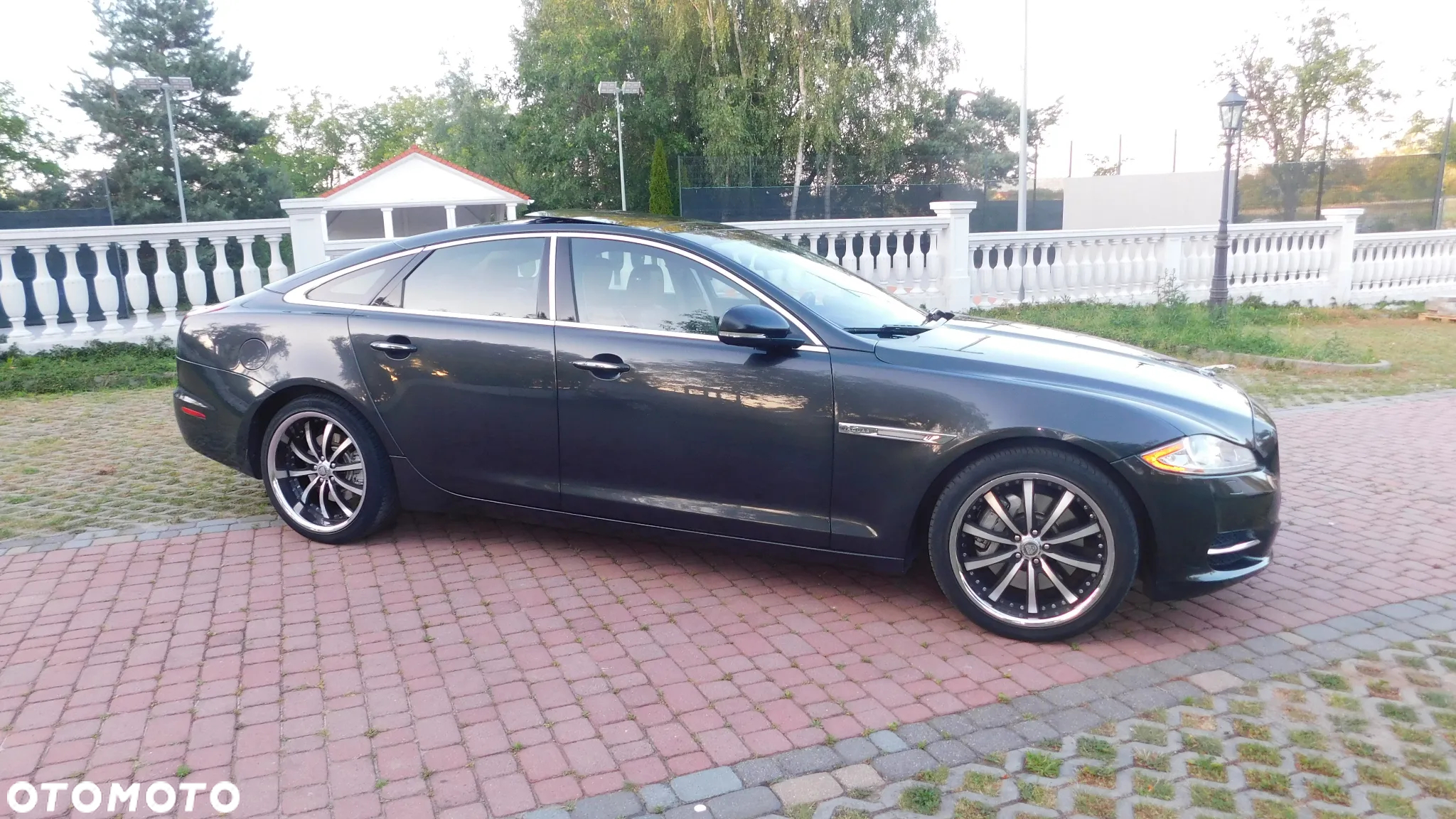 Jaguar XJ 5.0 V8 LWB Premium Luxury - 22