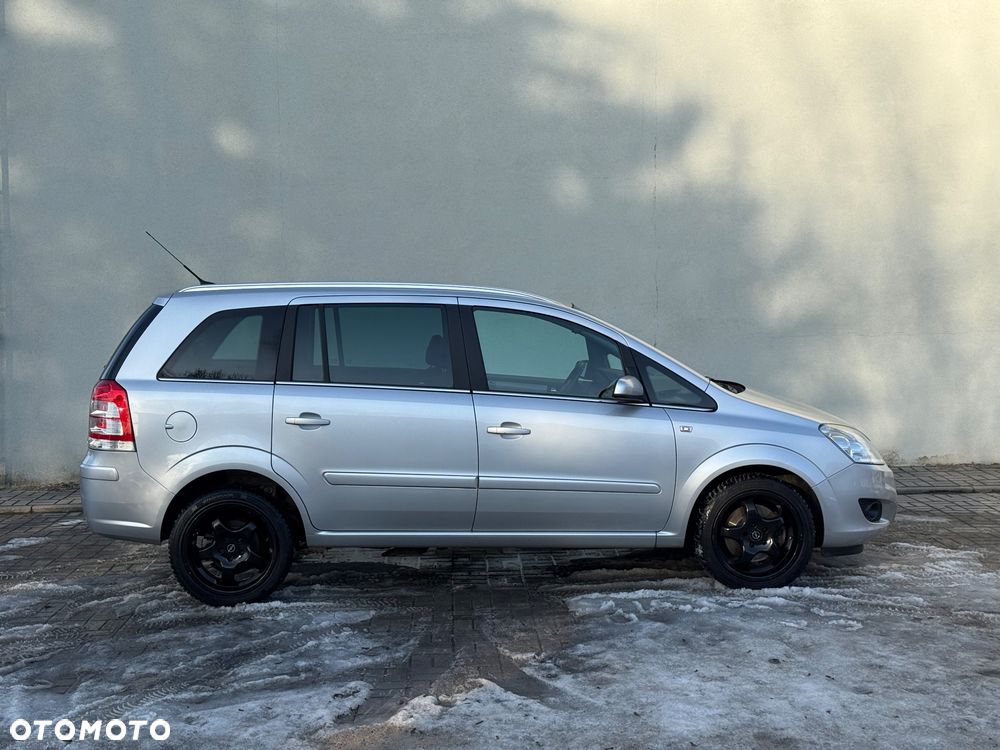 Opel Zafira 1.6 16V Comfort - 9
