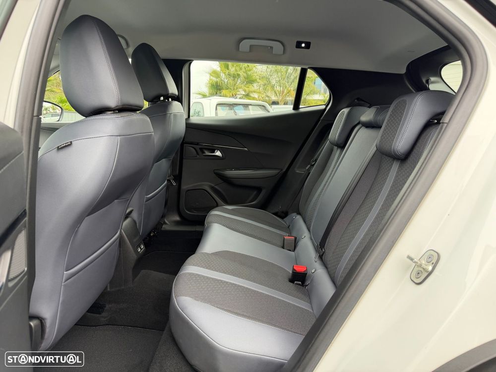 Peugeot 2008 1.2 PureTech Allure - 7
