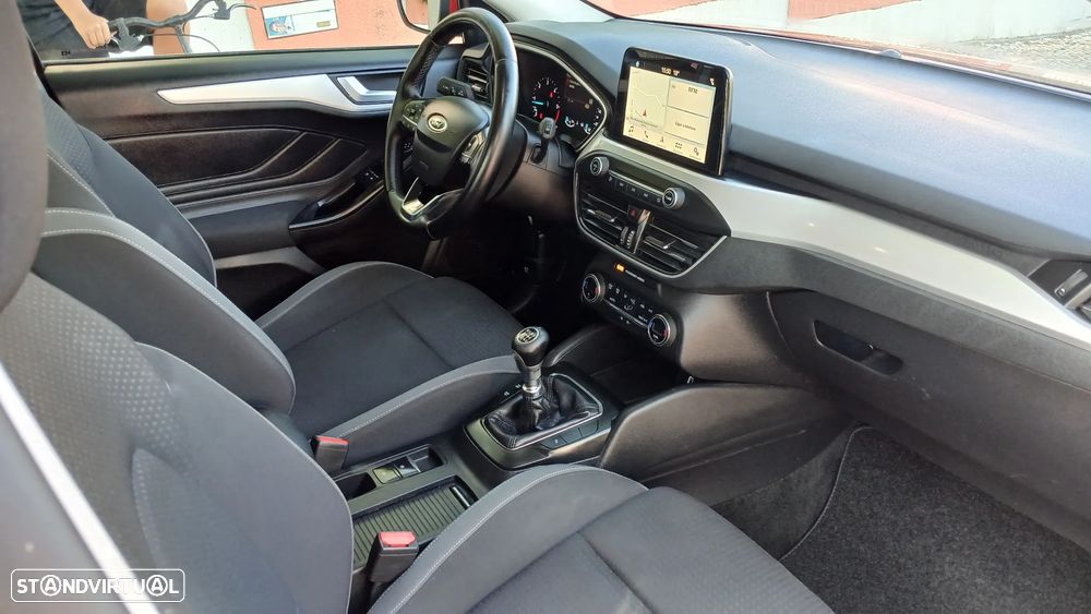 Ford Focus SW 1.5 TDCi EcoBlue Business - 13