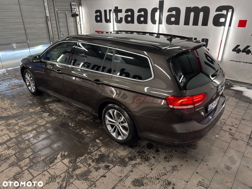Volkswagen Passat - 5