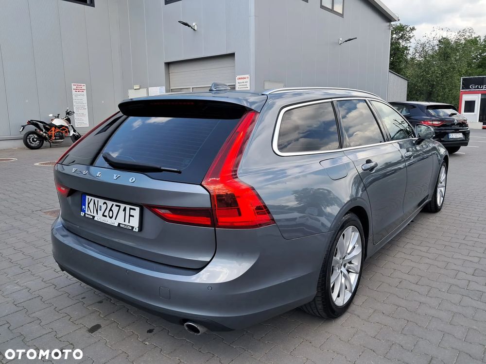 Volvo V90 D4 Momentum - 5