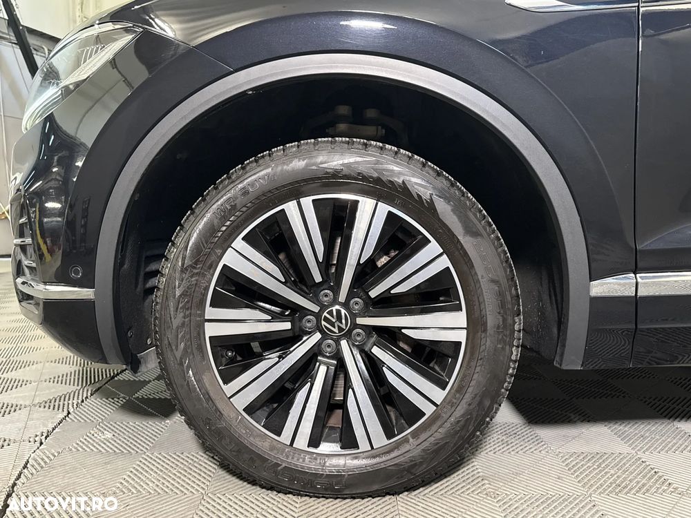 Volkswagen Touareg - 14