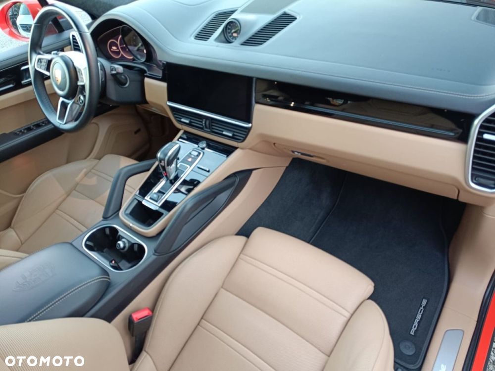Porsche Cayenne - 30