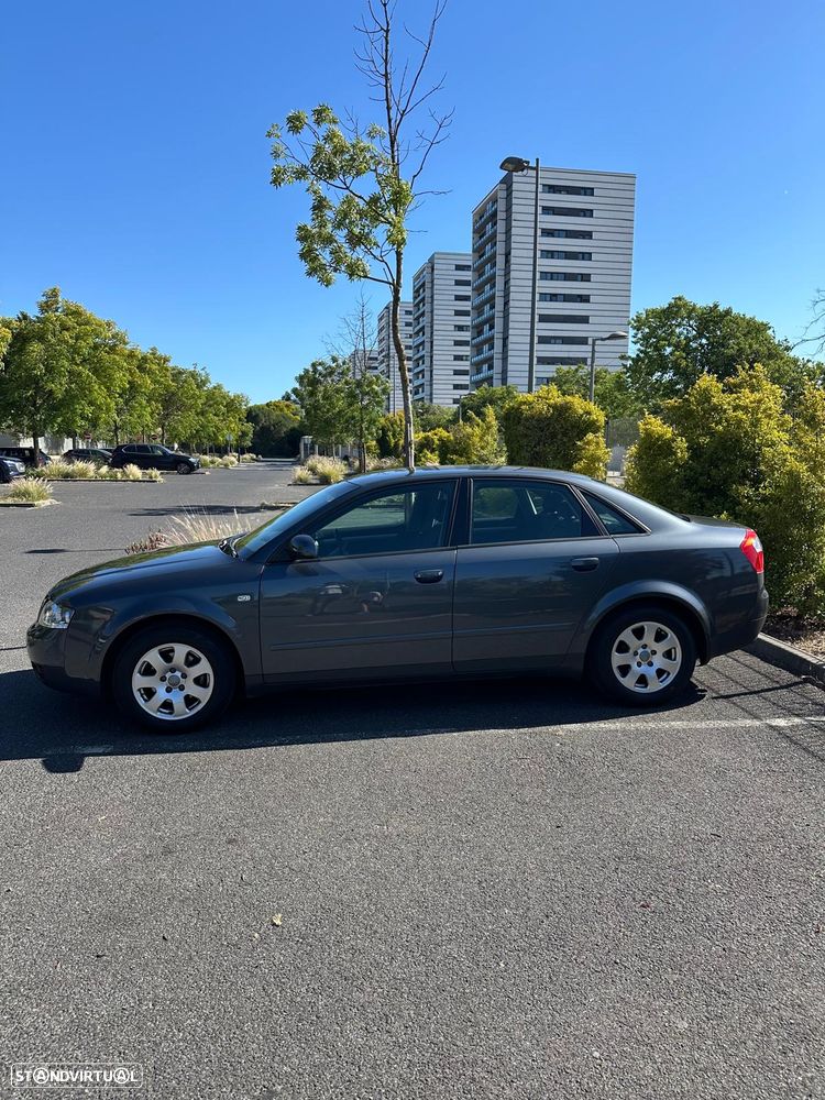 Audi A4 1.6 - 2