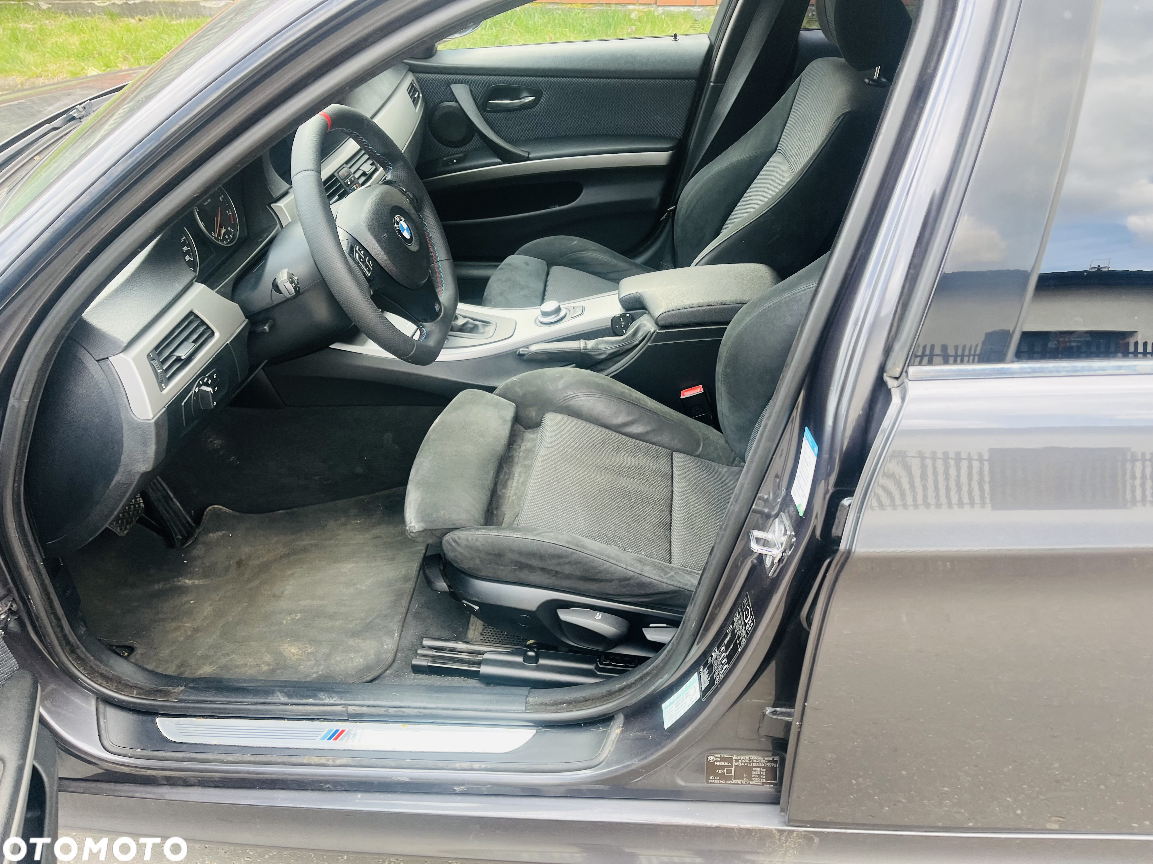 BMW Seria 3 325i - 12