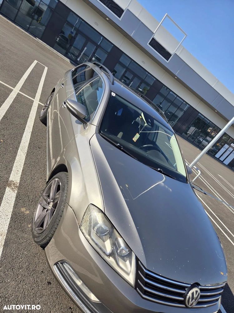 Volkswagen Passat 2.0TDI Comfortline DPF DSG - 5