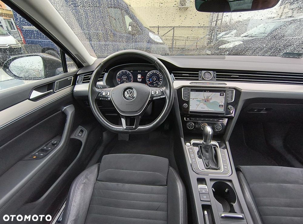 Volkswagen Passat 2.0 TSI BMT 4Mot Highline DSG - 11