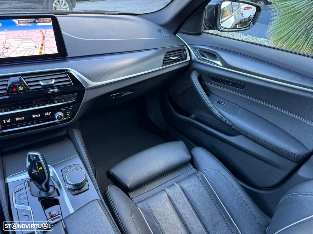 BMW 520 d Pack M Auto - 27