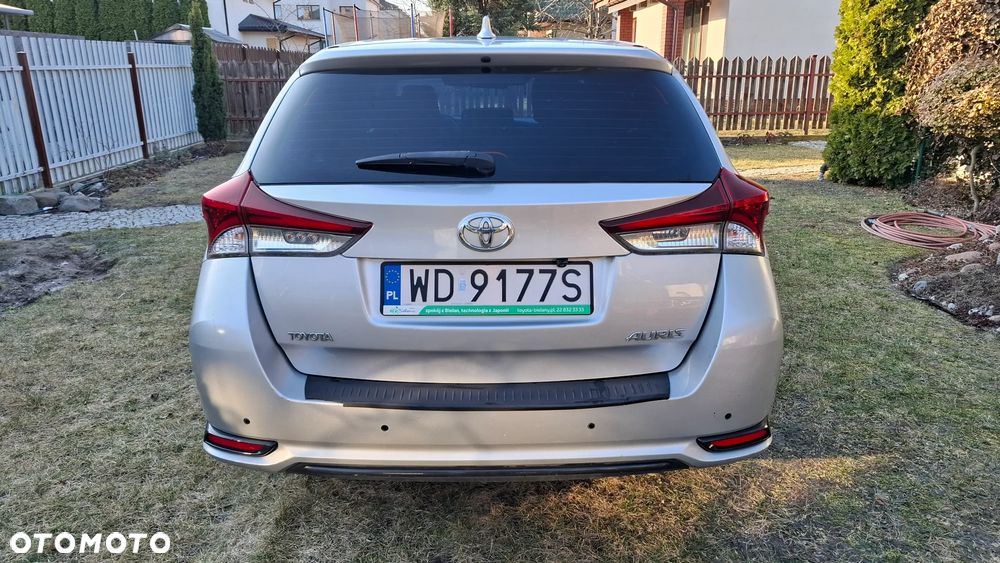 Toyota Auris - 4