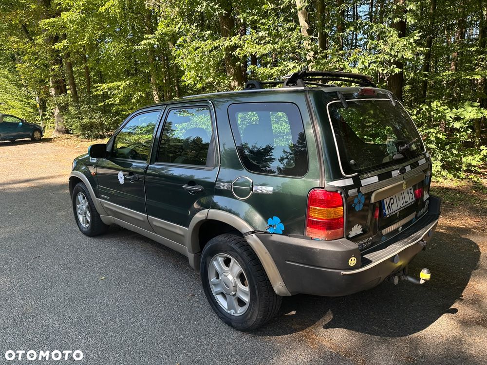 Ford Maverick 3.0 V6 Limited - 4