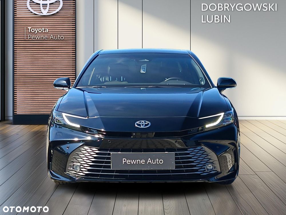 Toyota Camry - 8