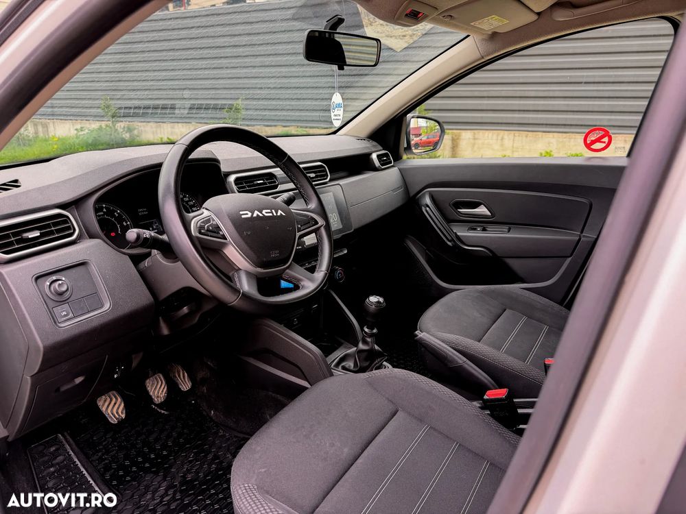 Dacia Duster ECO-G 100 Essential - 10