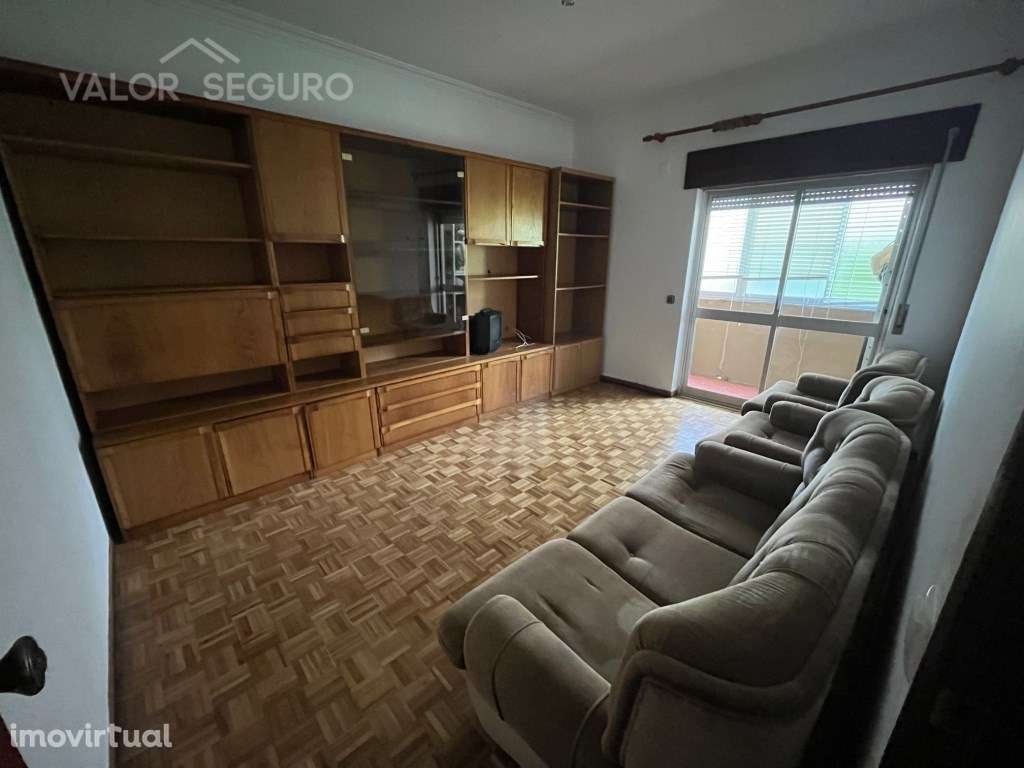 Apartamento T2 mobilado no Bom Retiro em Vila Franca de Xira - Grande imagem: 3/22