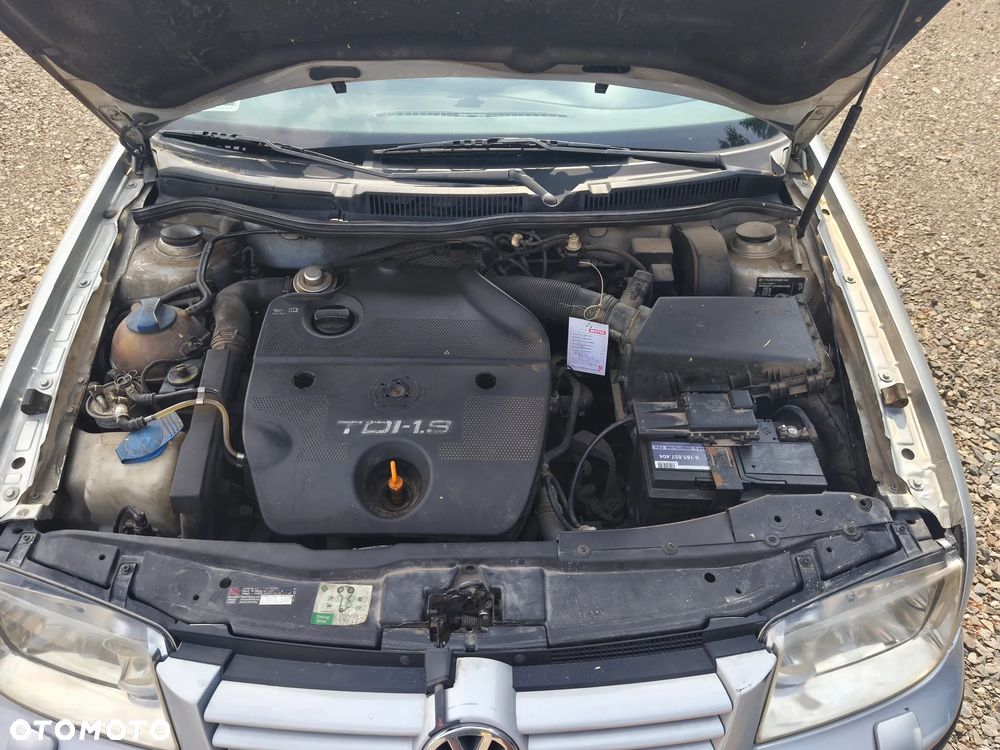 Volkswagen Bora 1.9 TDI - 13