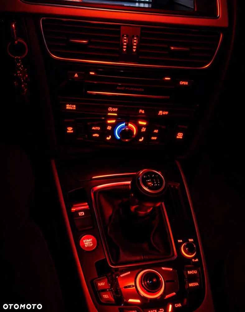 Audi A4 Avant 2.0 TDI Quattro Line - 40