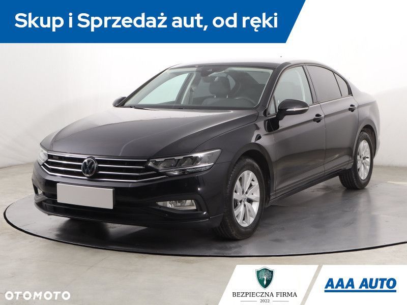 Volkswagen Passat - 3