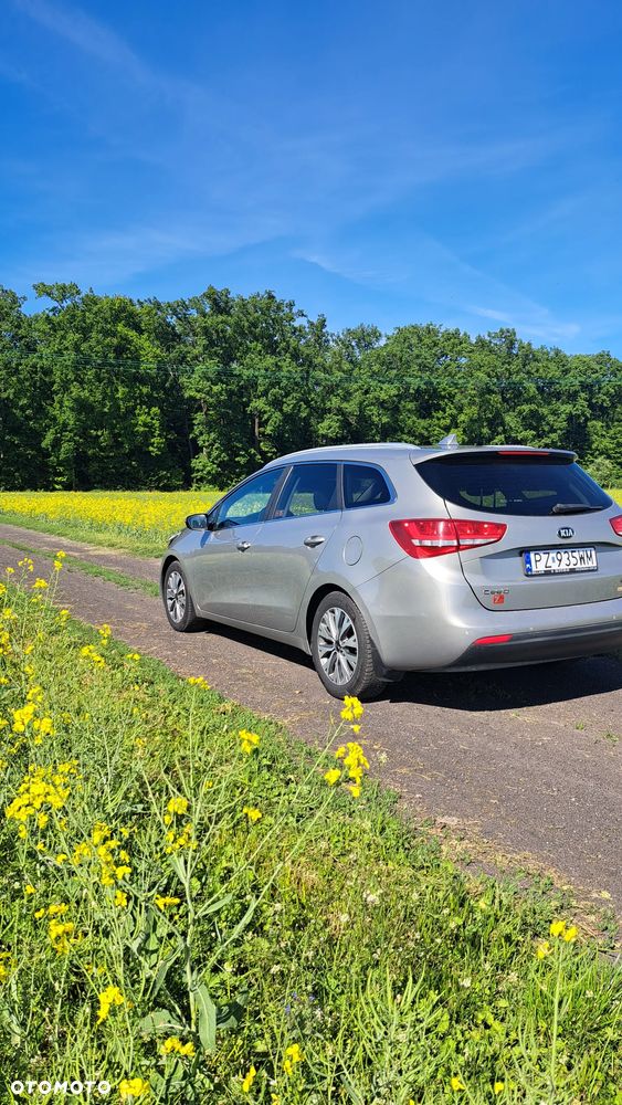 Kia Ceed 1.6 CRDi L Business Line - 6