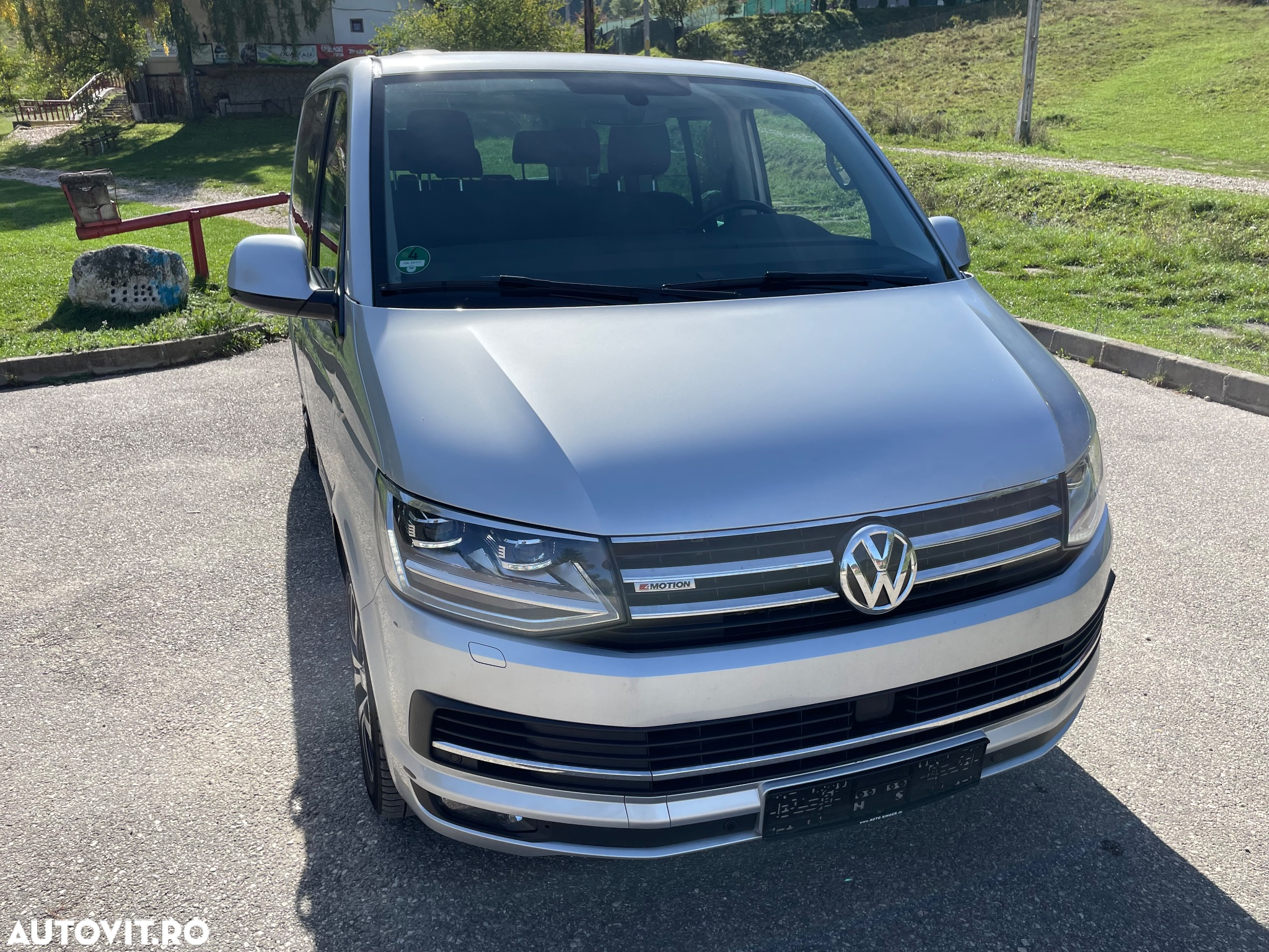 Volkswagen Multivan - 5