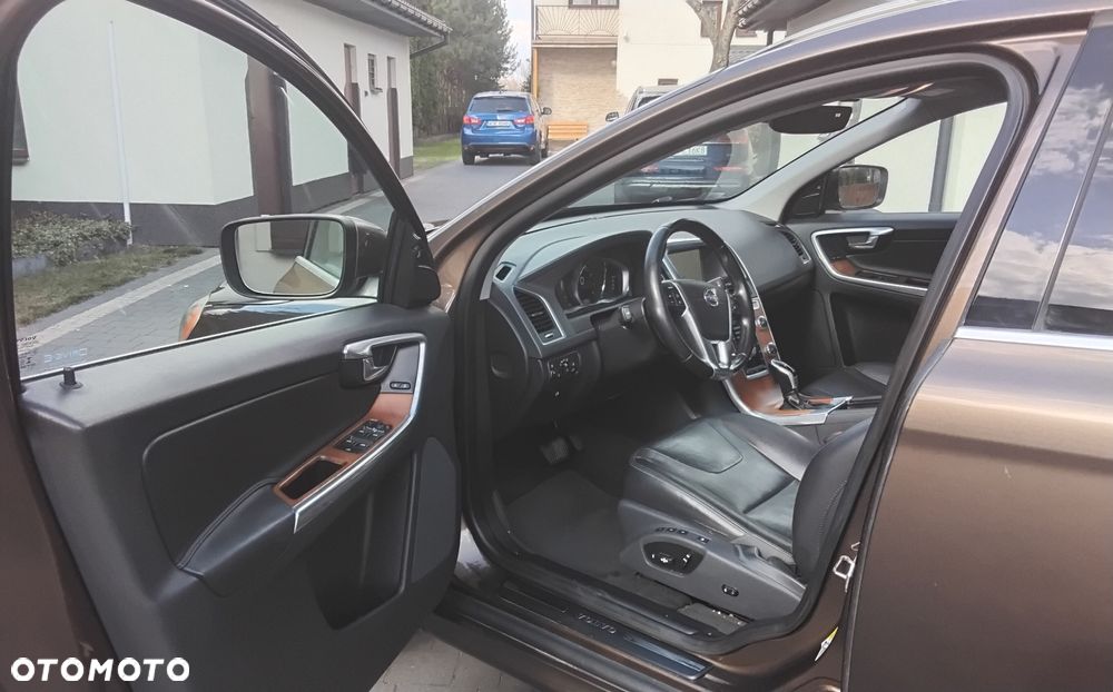 Volvo XC 60 T5 Geartronic Summum - 6