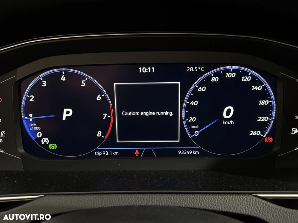 Volkswagen Passat - 11