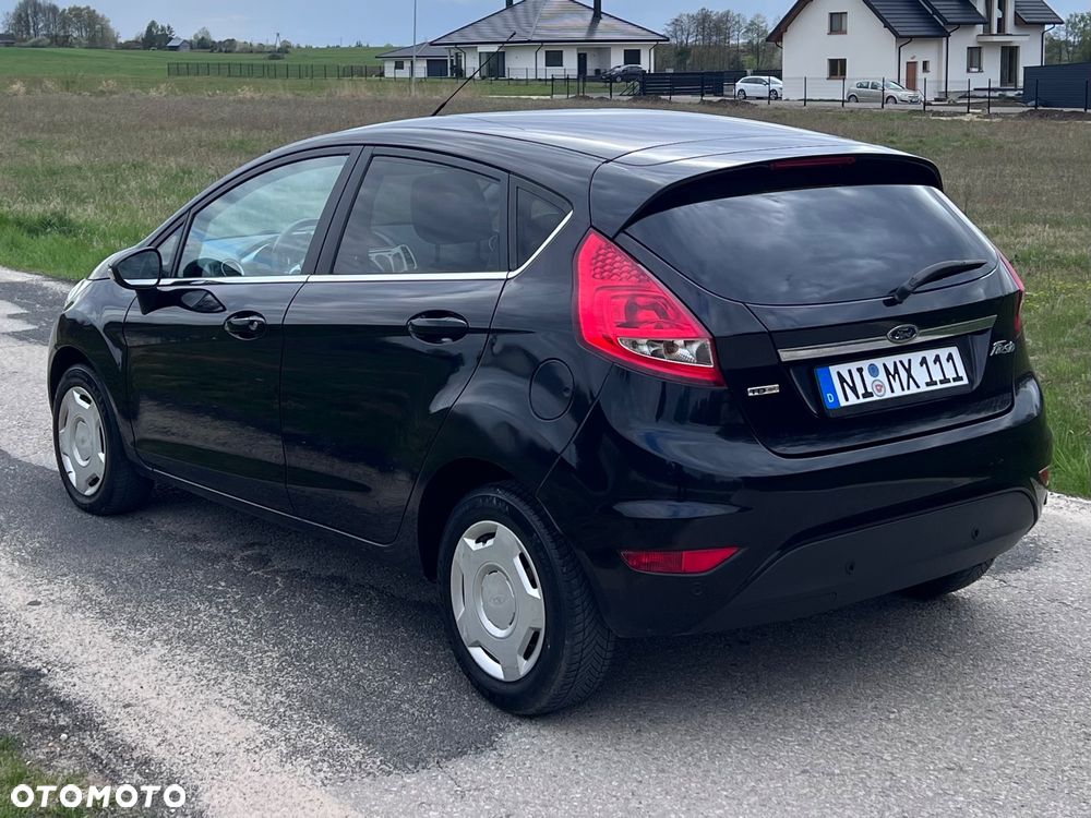 Ford Fiesta 1.6 TDCi DPF Titanium - 4