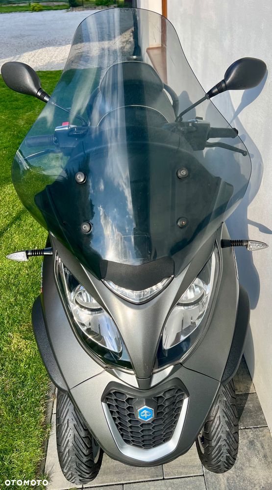 Piaggio MP-3 - 7