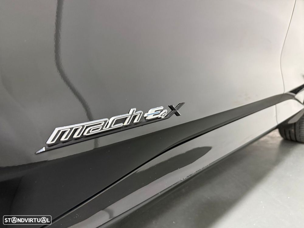 Ford Mustang Mach-E Alargada AWD - 13