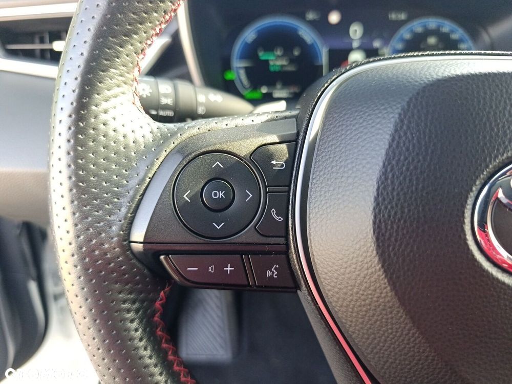 Toyota Corolla 2.0 Hybrid GR Sport Dynamic - 24