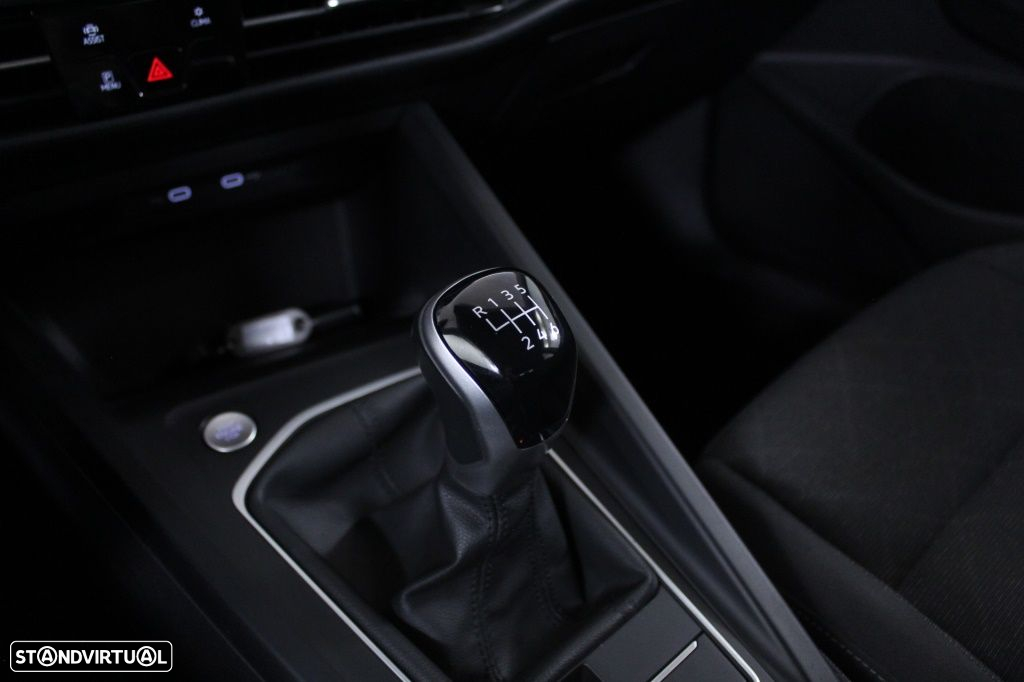VW Golf 2.0 TDI Life - 30