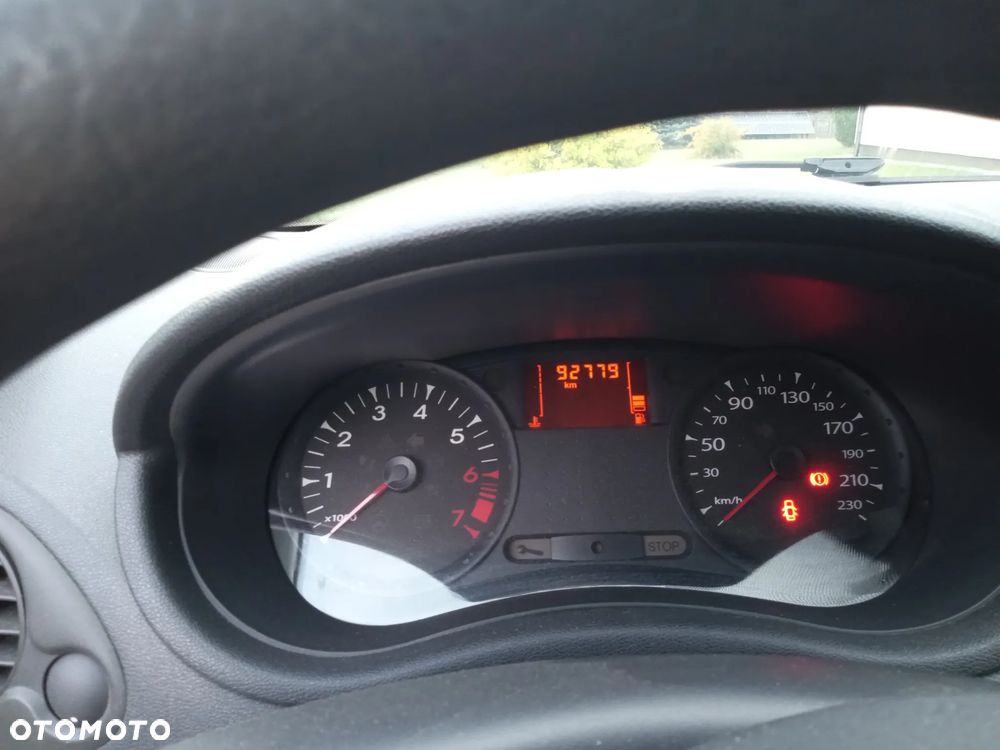 Renault Clio 1.2 16V 75 GPS - 4
