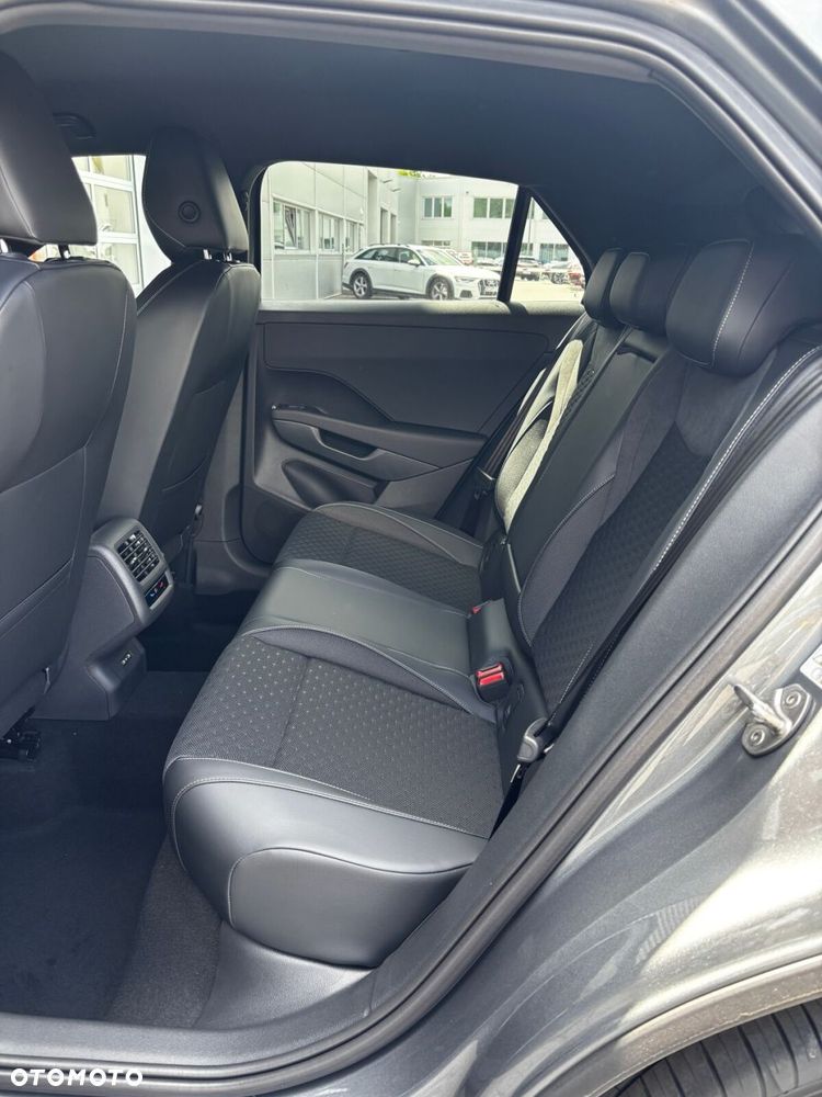 Volkswagen T-Roc 1.5 eTSI R-Line DSG - 16