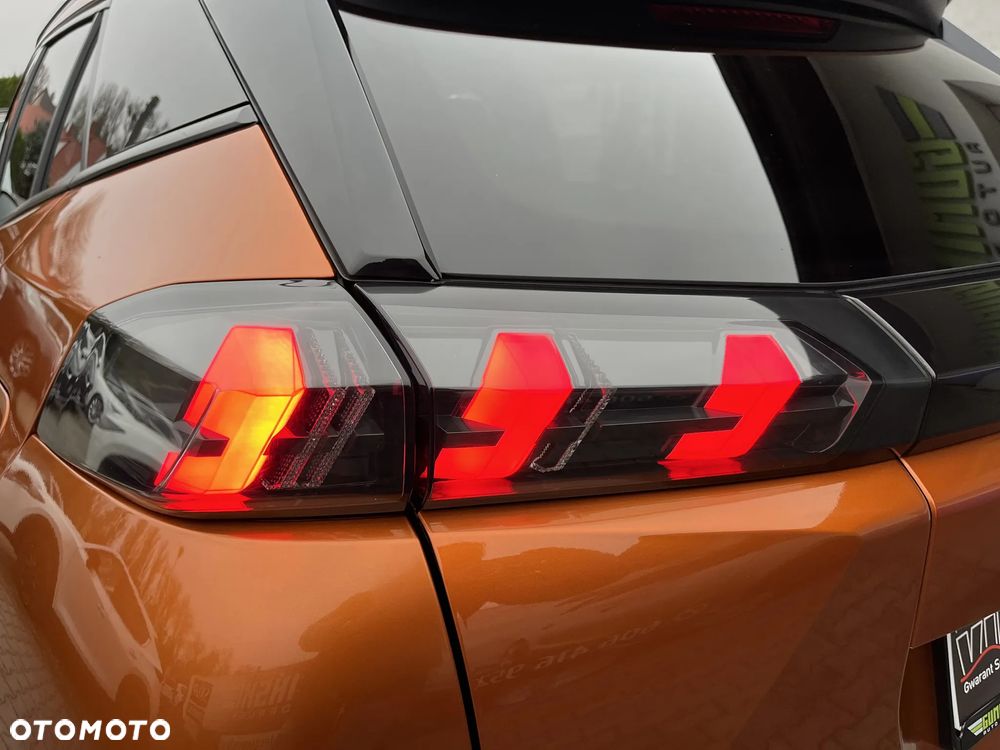 Peugeot 2008 1.5 BlueHDi Allure S&S EAT8 - 14