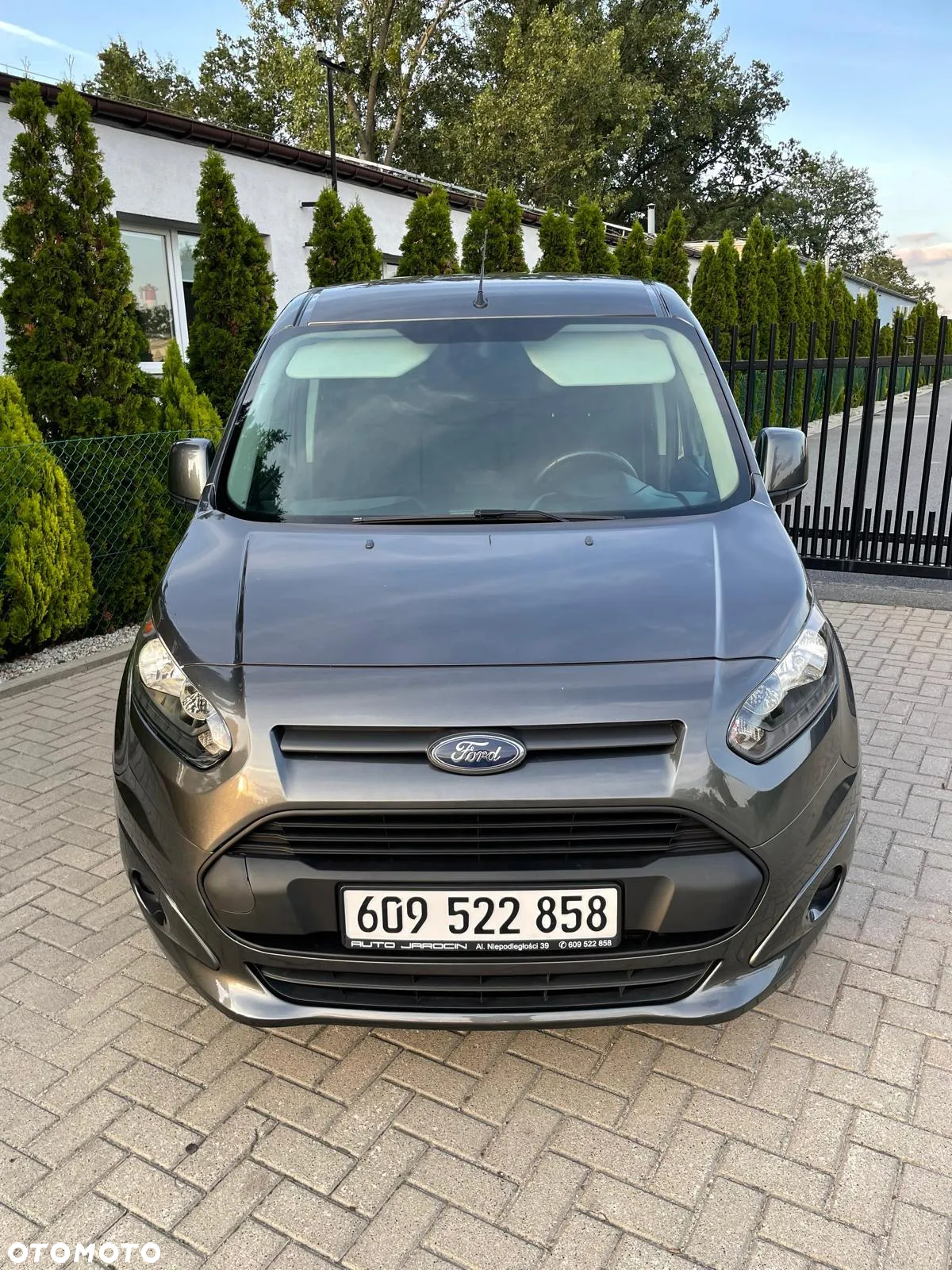 Ford Transit Connect - 11