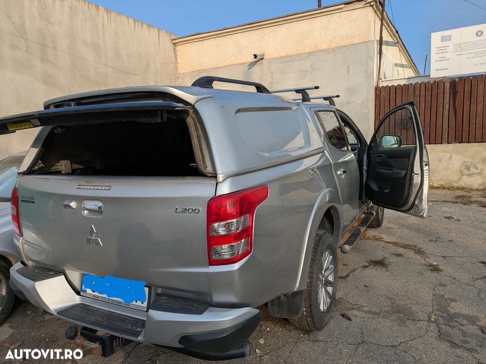 Mitsubishi L200 - 3