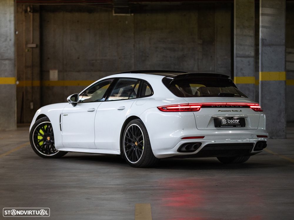 Porsche Panamera Sport Turismo Turbo S E-Hybrid - 4