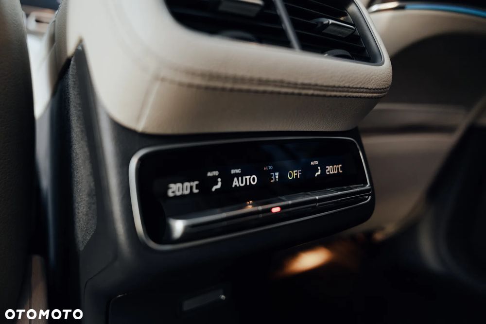 Mercedes-Benz GLS - 34